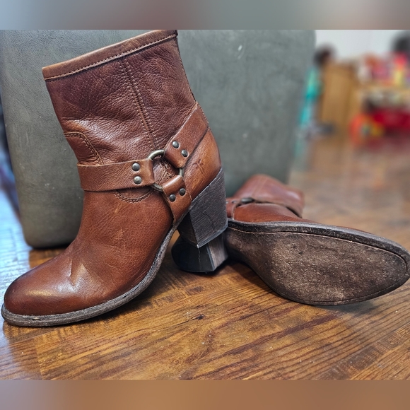 Frye Heeled Boots - Picture 2 of 4